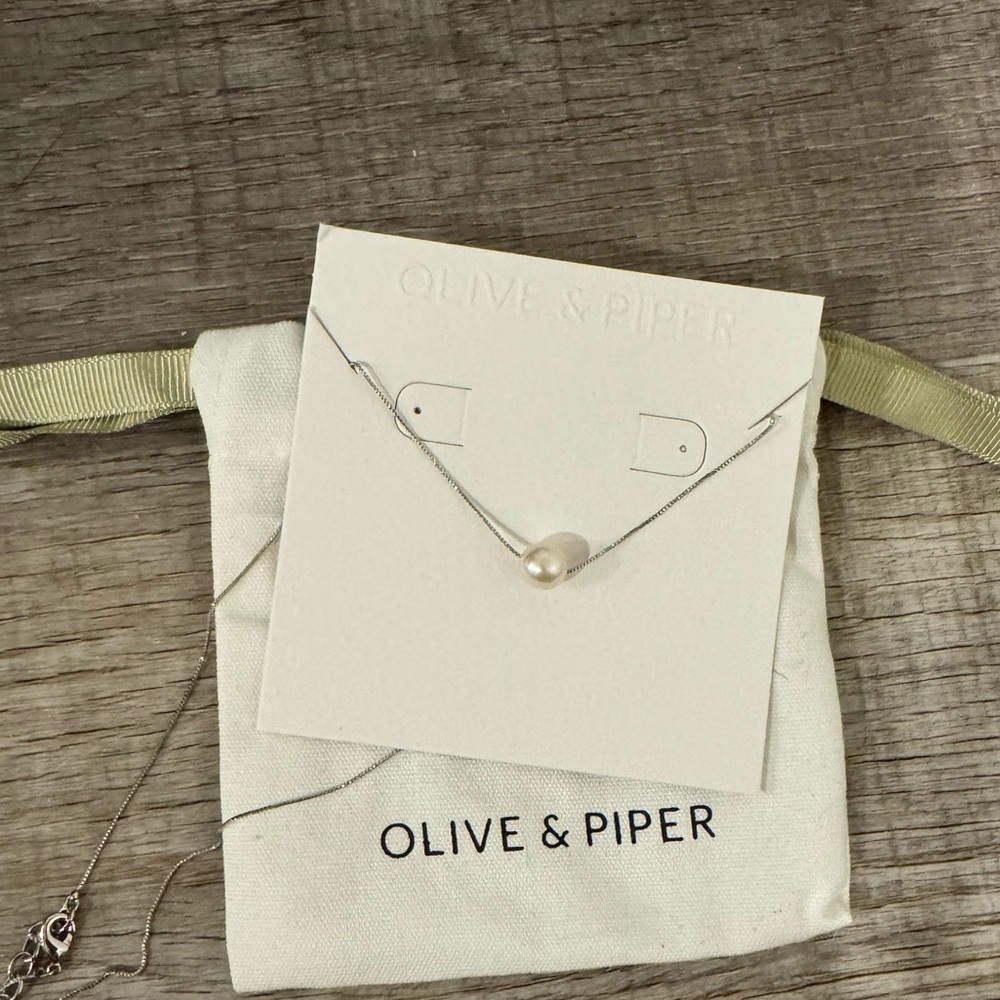 Olive & Piper Pearl Drew Pendant